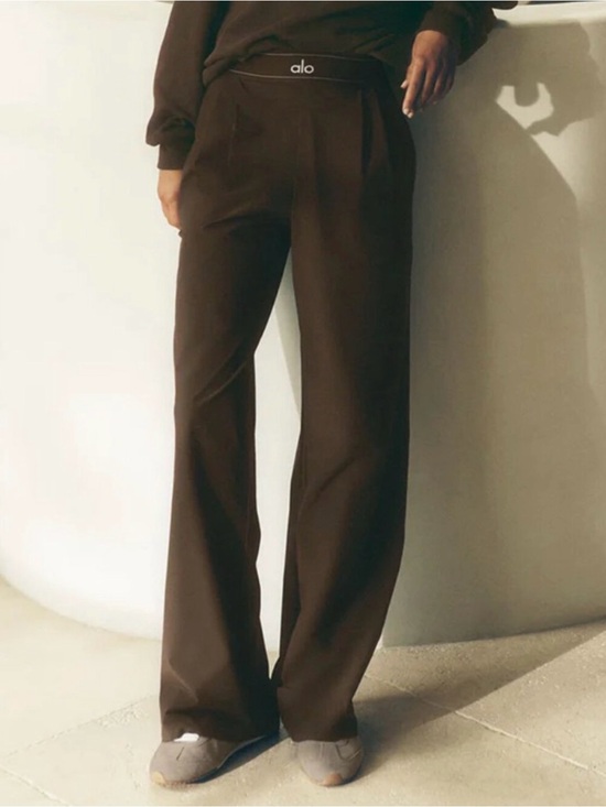 ALO Yoga Pants - ALO Yoga Women's Wide-Leg trousers in Dark Brown